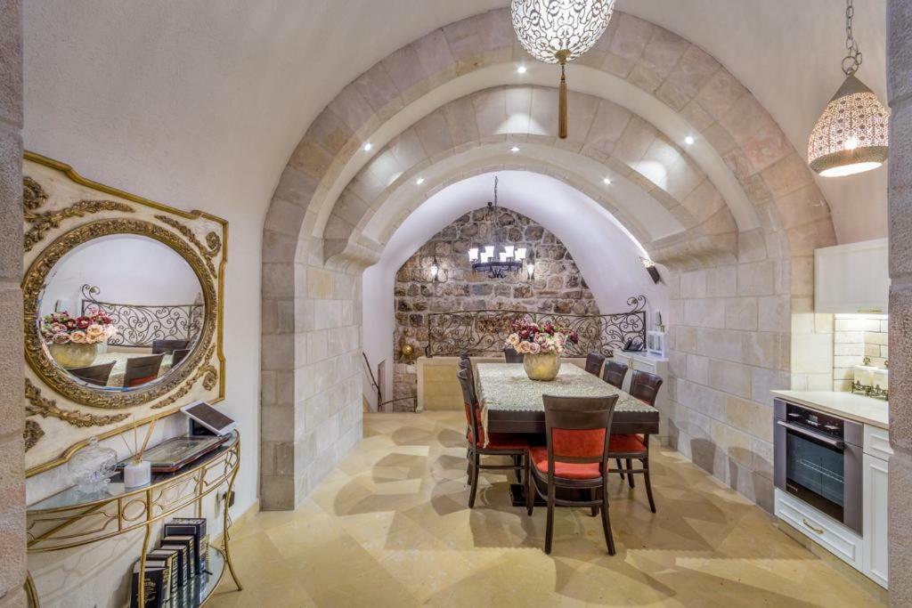 Western Wall Luxury House Jerusalem Exteriör bild