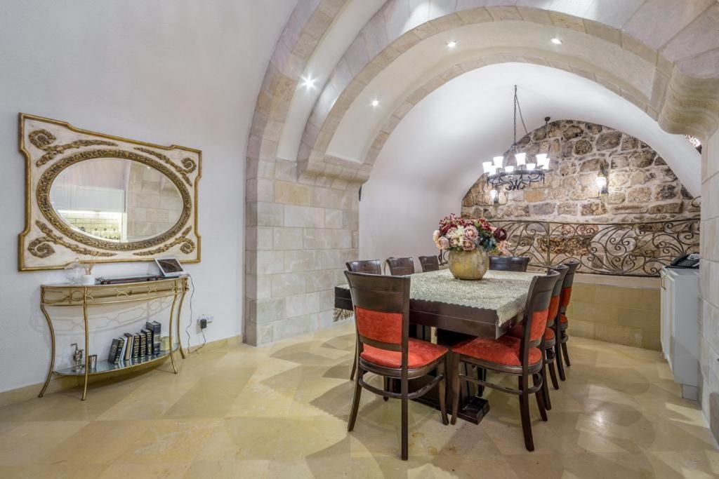 Western Wall Luxury House Jerusalem Exteriör bild
